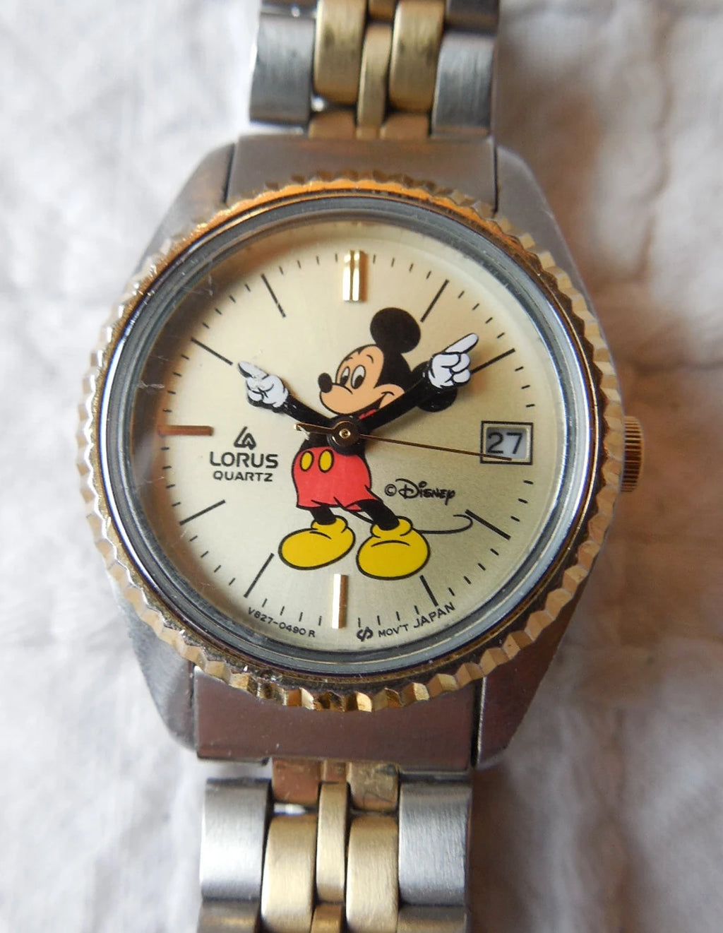 Vintage 1980s LORUS Mickey Mouse Date Watch