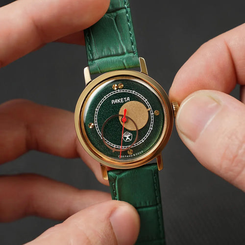 Rare 1980s Raketa Kopernik (Copernicus) — Green Dial, 35mm