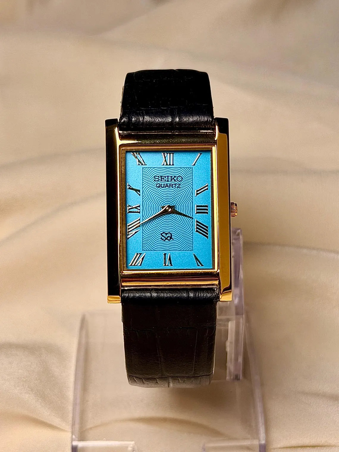 Vintage Seiko Quartz Tank Watch — Gold Rectangular Case, Turquoise Blue Dial