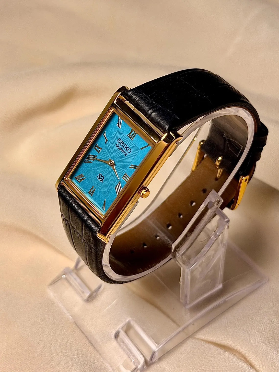 Vintage Seiko Quartz Tank Watch — Gold Rectangular Case, Turquoise Blue Dial