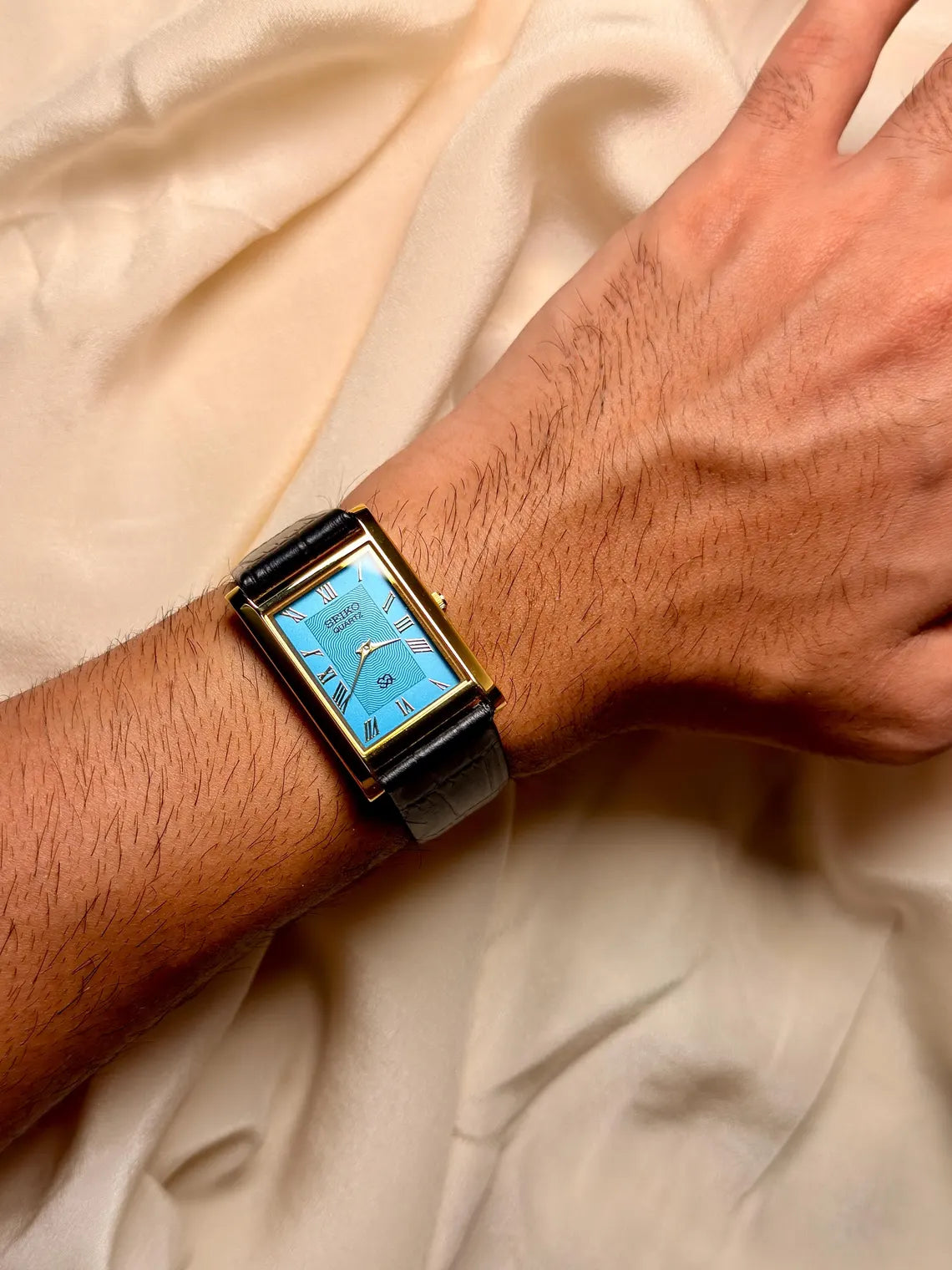 Vintage Seiko Quartz Tank Watch — Gold Rectangular Case, Turquoise Blue Dial